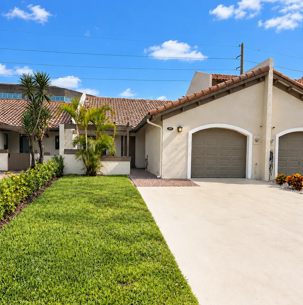 3 bed, 1400 sqft, $3,900 — Photo 1