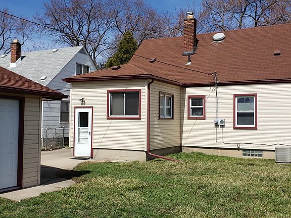 3rd image of 1025 Cleveland Ave