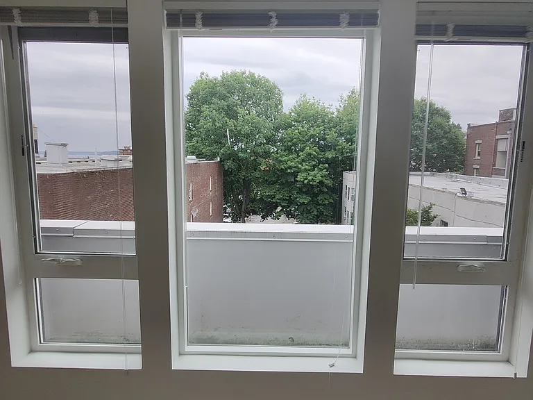 Russo Apartments — Photo 57