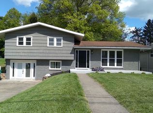 608 James St, Bridgeport, WV 26330