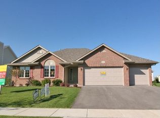 1681 Knights Ln, Rochelle, IL 61068