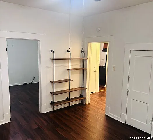 2 bed, 1.0 bath, 1662 sqft, $995 — Photo 3