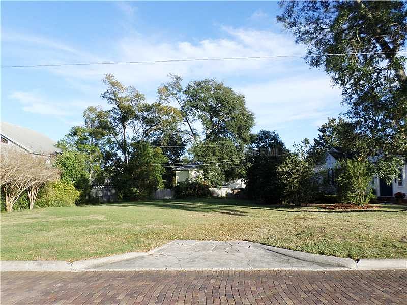 1st image of 2308 Coventry Ave