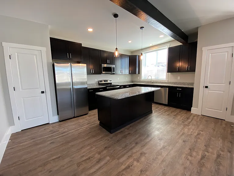 219 N Hanover St #3 — Photo 4