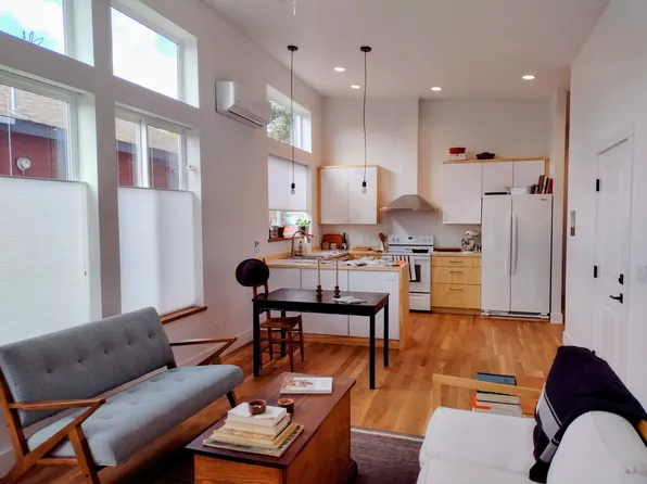 207 S East St #A, Joseph, OR 97846