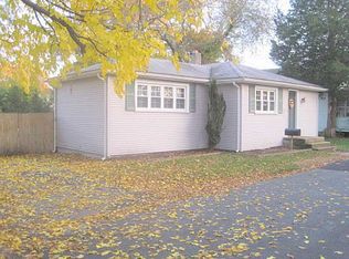 112 Page St, Warwick, RI 02889