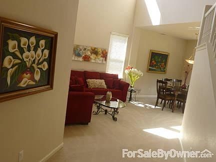 2nd image of 2564 E Granada Ave