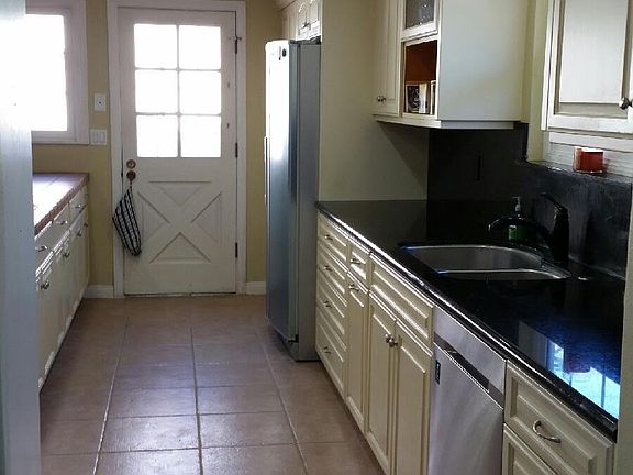 5th image of 626 La Sombra Dr