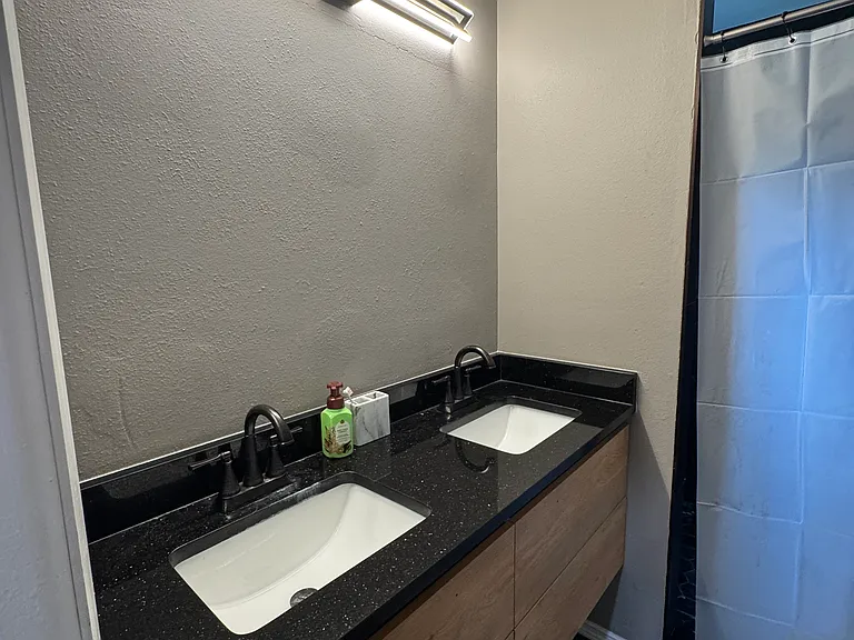 16005 Royal Aberdeen Pl — Photo 32