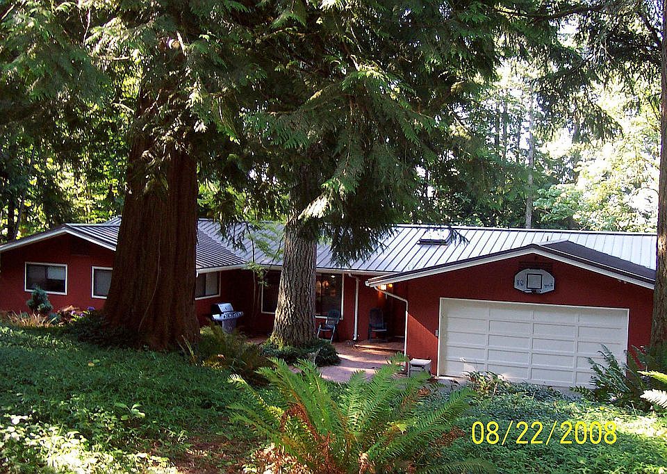 1st image of 25050 SE Mirrormont Dr