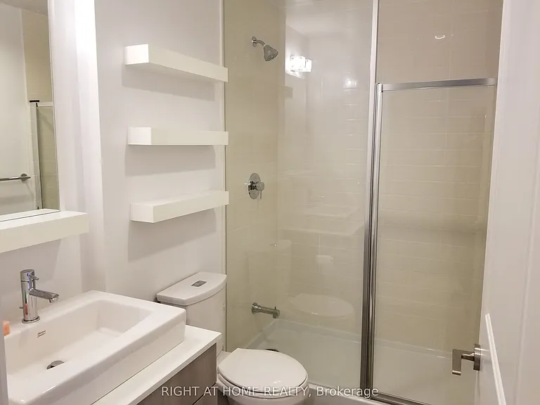 9201 Yonge St #NW-212 — Photo 17