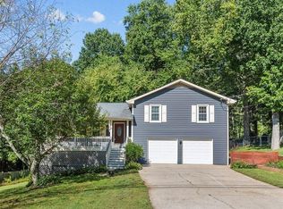 1630 Plunketts Rd, Buford, GA 30519