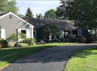 432 Dansworth Rd, Youngstown, NY 14174