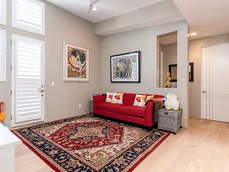 2204 Harriman Ln #B — Photo 11