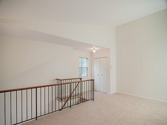 2nd image of 19916 Appledowre Cir