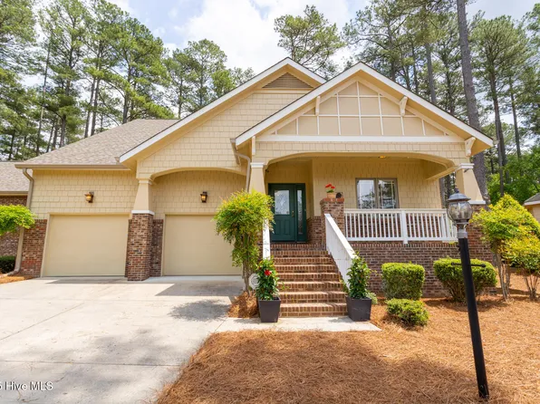 70 Lamplighter Village Drive, Pinehurst, NC 28374