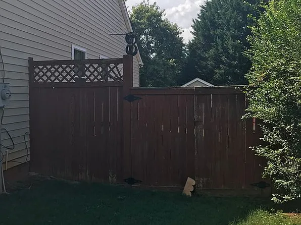 5 Peach Grove Pl, Mauldin, SC 29662