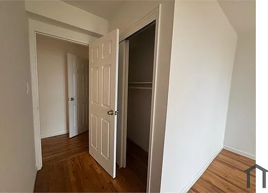 2 bed, 700 sqft, $2,500 — Photo 3