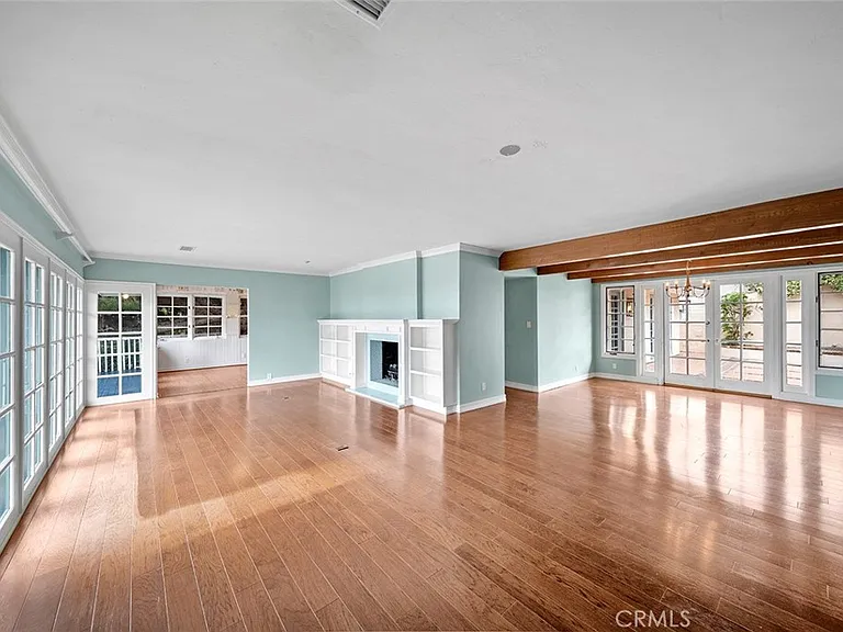 905 Emerald Bay — Photo 13
