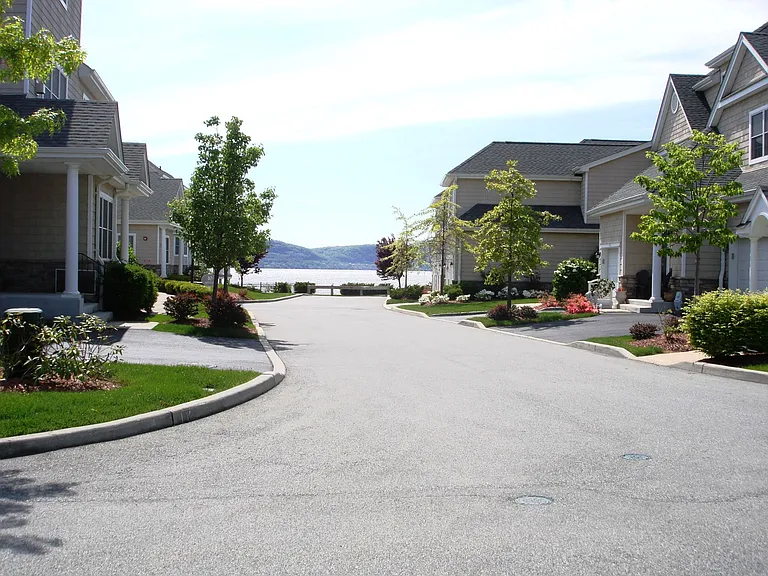 1804 Half Moon Bay Dr — Photo 4