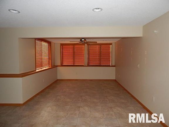 5th image of 5439 Nw Cir