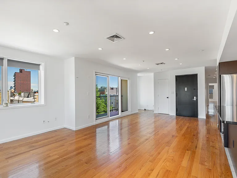 419 Humboldt St #PENTHOUSE — Photo 3