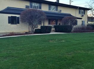 235 E Palatine Rd APT 1D, Palatine, IL 60067