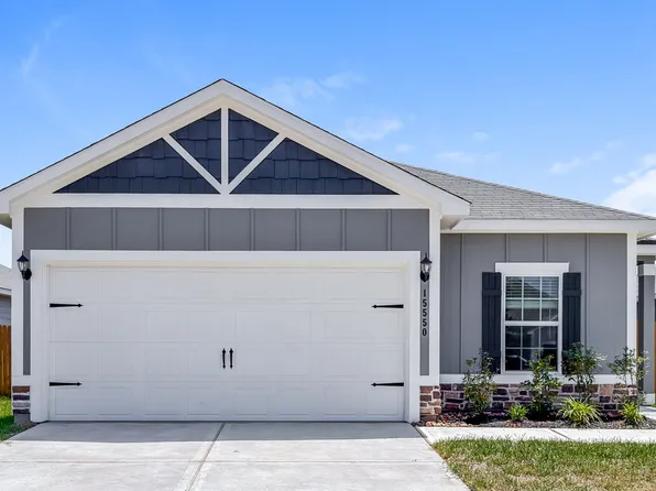 15550 Caramel Springs Dr, Conroe, TX