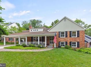 630 Oakley Pl, Alexandria, VA 22302