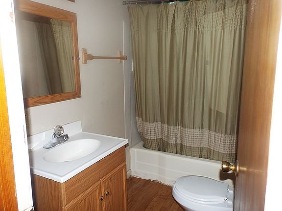3rd image of 1540 Joice St