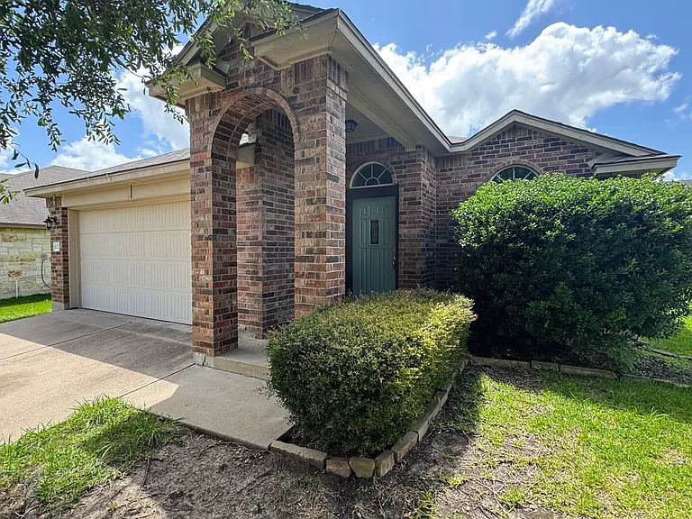6725 Cold Water Dr — Photo 1