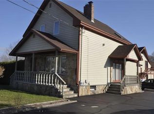 396 Middle Rd, Acushnet, MA 02743