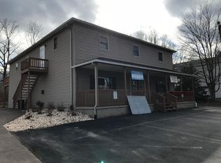 52 Carr Ave APT 200, Dallas, PA 18612