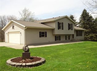 209 Coffee Run Rd, Pulaski, PA 16143