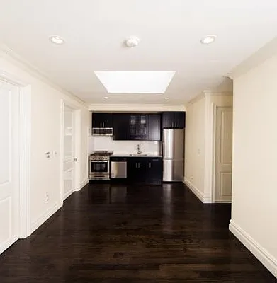 Rented by Voro New York | media 17