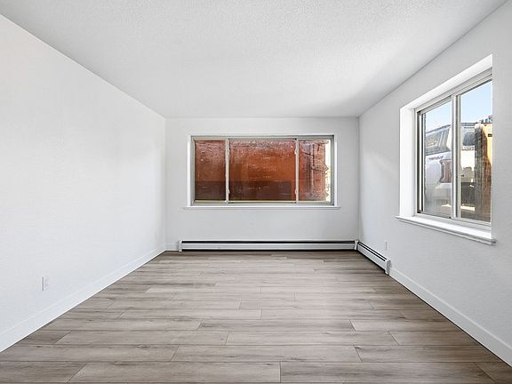 5th image of 2526 N Clay St APT 1