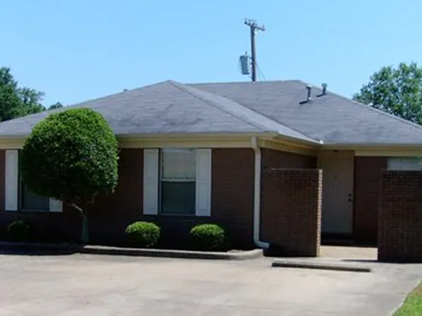 332 Hubbard Rd, Conway, AR 72034