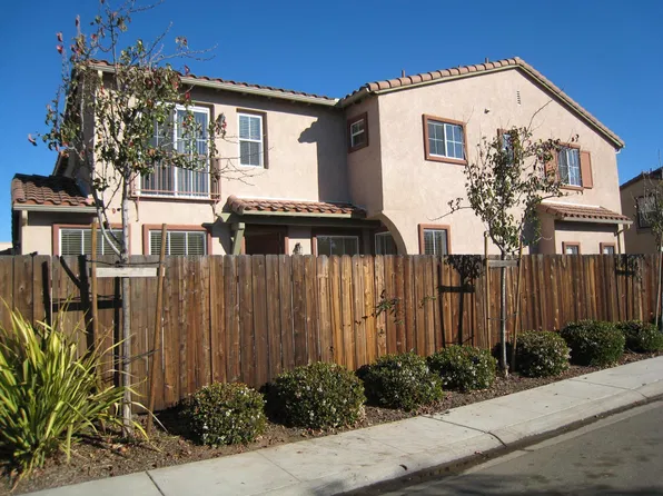 807 E Tulip Ln, Santa Maria, CA 93455