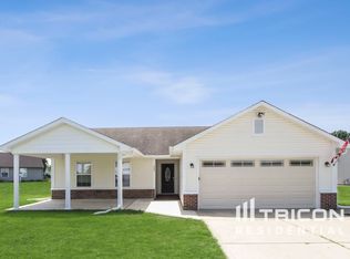 927 Delegate Dr, Shelbyville, IN 46176