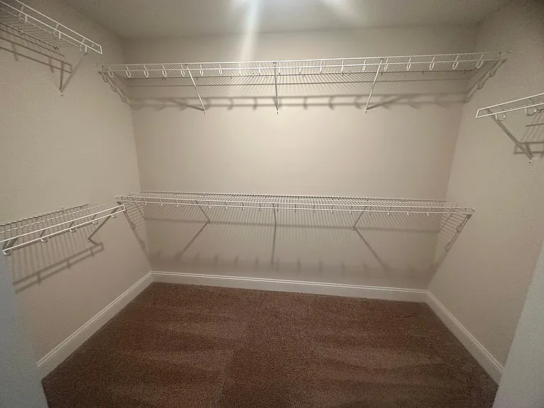 4006 Crimson Wood Ct — Photo 30