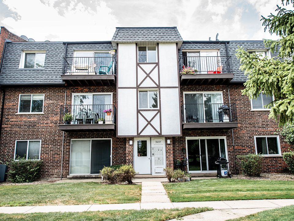 1st image of 9457 Bay Colony Dr APT 2S