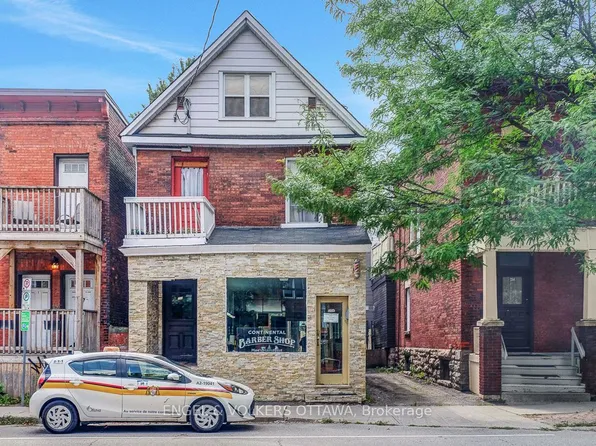 258 Kent St, Ottawa, ON K2P 2A2