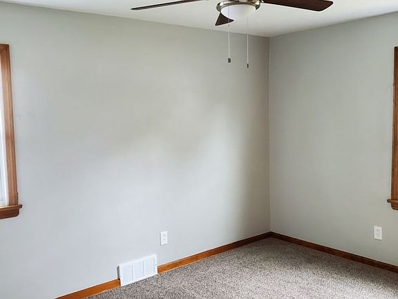 5th image of 3254 Oakdale Ave #1