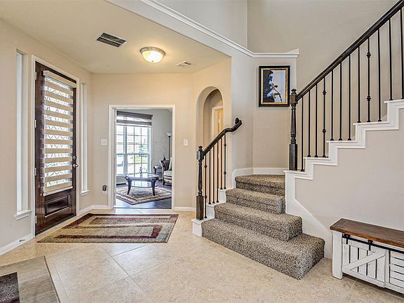 4th image of 18618 Suncross Ln