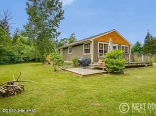 7216 Orchard Rd, South Haven, MI 49090