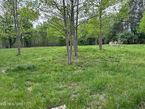 2nd image of 182 Nydeck Rd