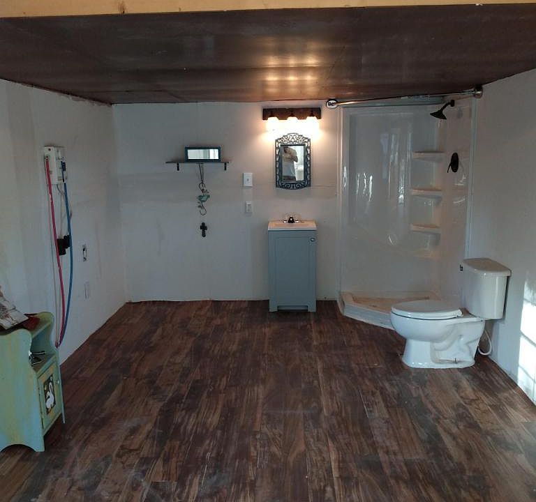 1st image of 203 W Payne St