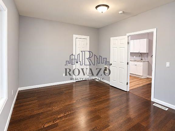 5th image of 152 S 10th St #1A