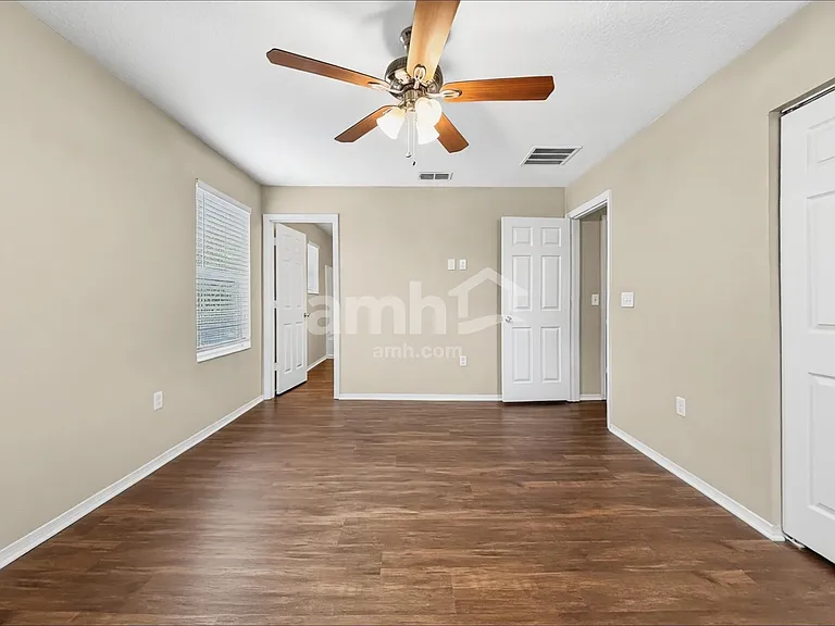 18934 Randall Pl — Photo 10