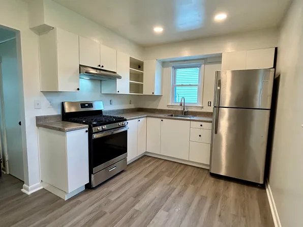 3108 Grace Rd APT A, Sparrows Pt, MD 21219